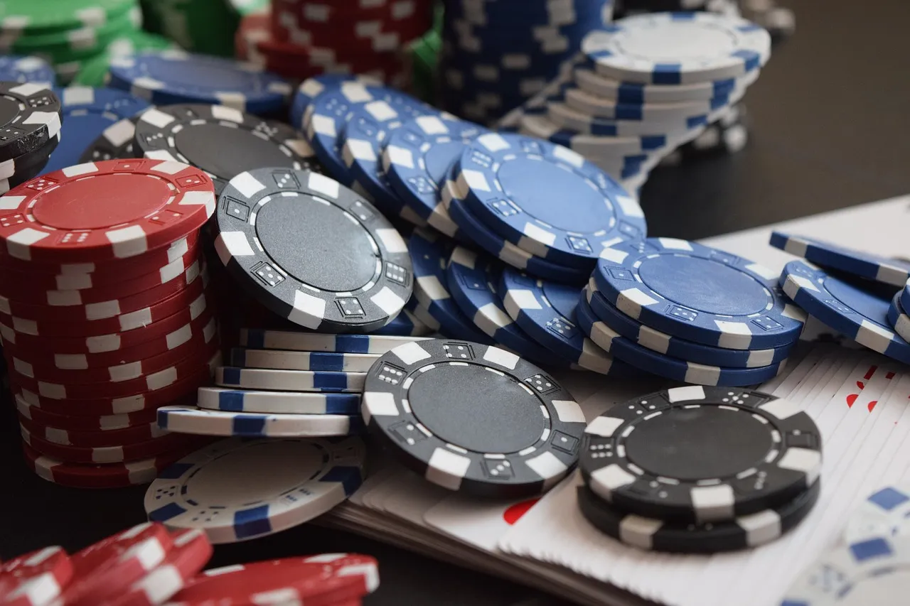 Casino Móvil Pantalla móvil mostrando juegos de casino online